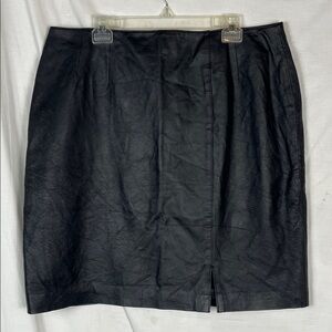Newport News Styleworks 100% Black Leather Skirt